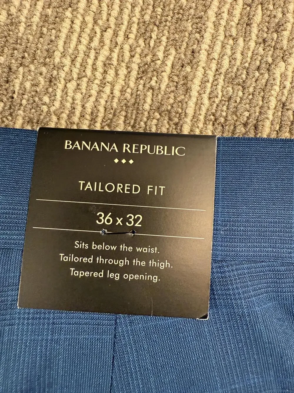 Banana Republic brand banana